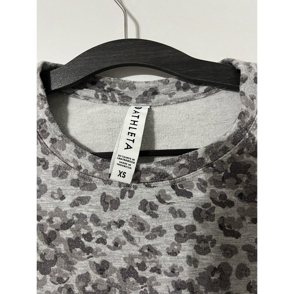 Athleta‎ Studio To Street Splatter Sweatshirt Camo Size XS 2020 Style - Picture 3 of 7